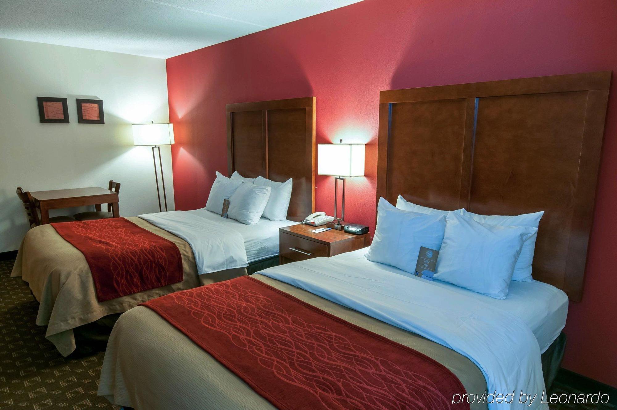 เรด รูฟ อีสตัน Hotel ภายนอก รูปภาพ