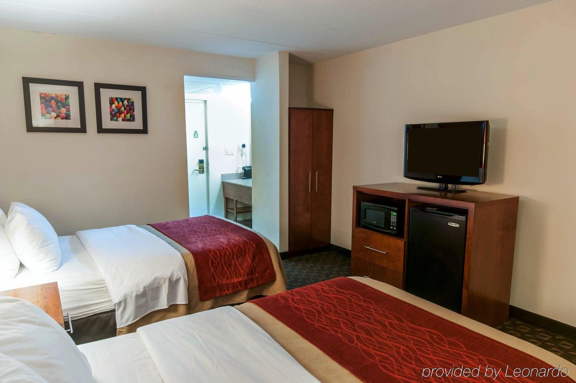 เรด รูฟ อีสตัน Hotel ภายนอก รูปภาพ