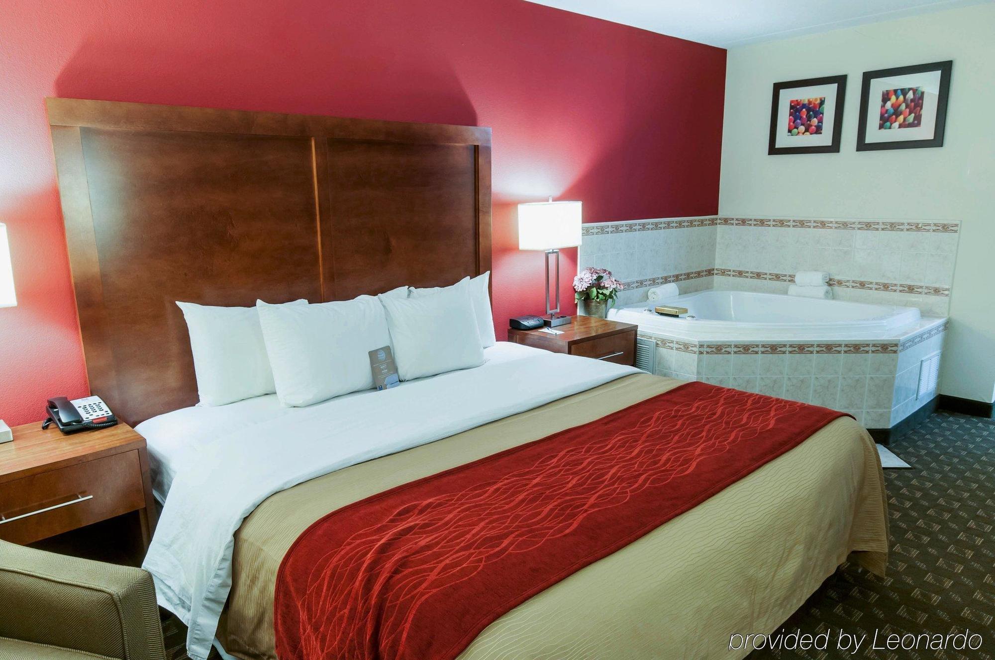 เรด รูฟ อีสตัน Hotel ภายนอก รูปภาพ