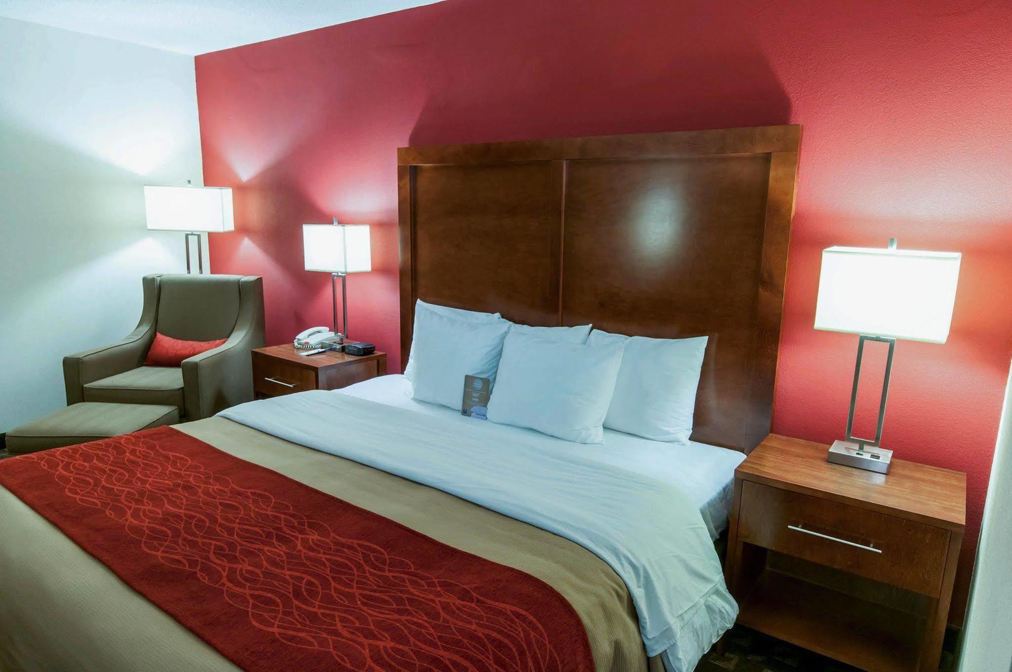 เรด รูฟ อีสตัน Hotel ภายนอก รูปภาพ
